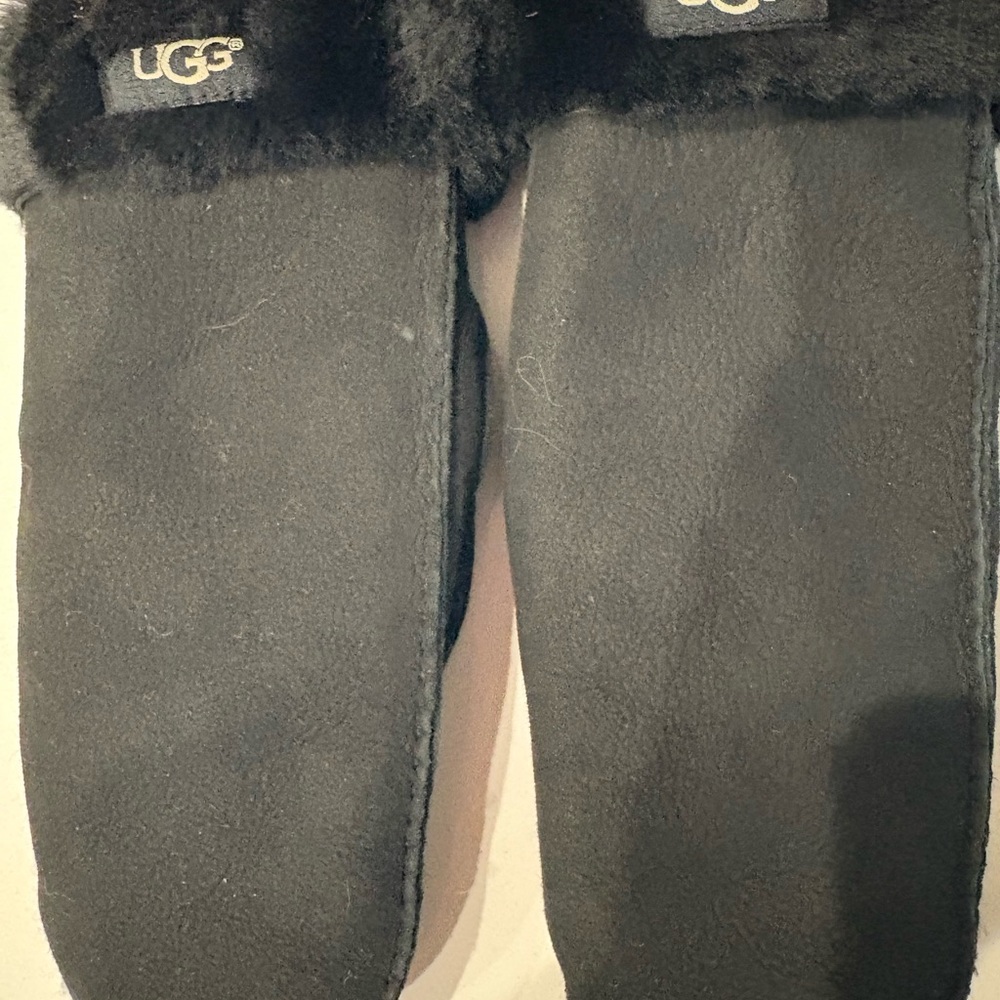 UGG Black Shearling Mittens With Fur Trim Size L/XL